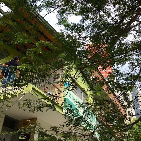 Saman Hostel Medellin Luaran gambar