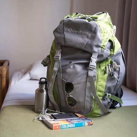 Saman Hostel Medellin Luaran gambar