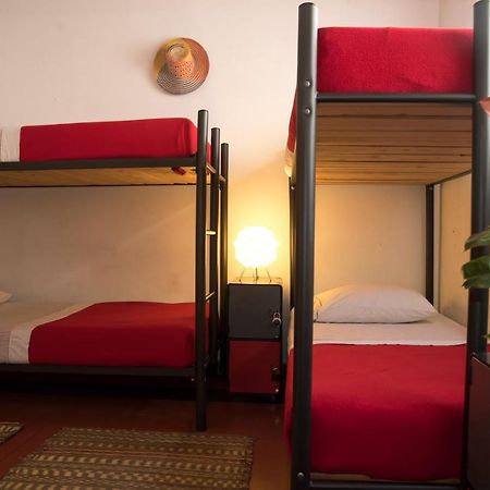 Saman Hostel Medellin Luaran gambar