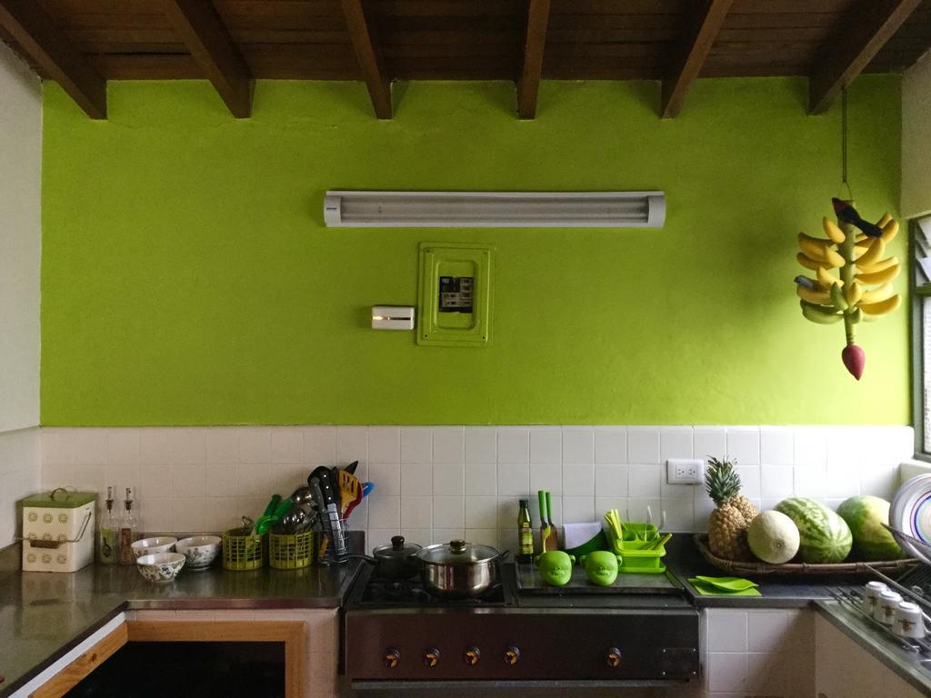 Saman Hostel Medellin Luaran gambar
