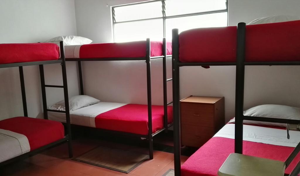 Saman Hostel Medellin Luaran gambar