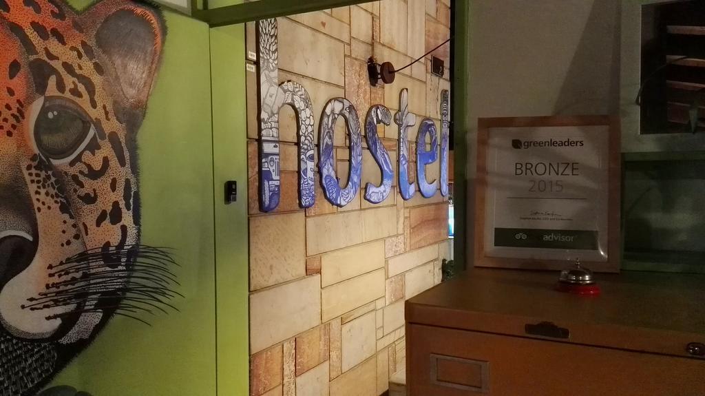 Saman Hostel Medellin Luaran gambar