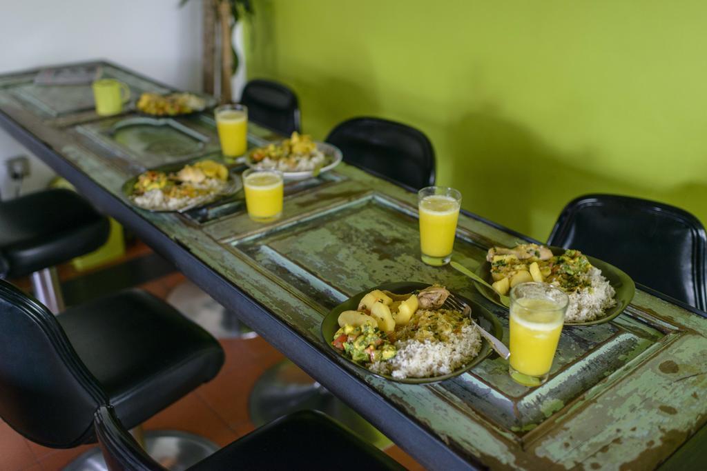 Saman Hostel Medellin Luaran gambar